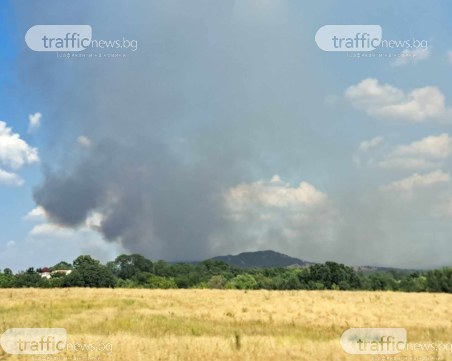 Военни се включиха в гасенето на пожарите в страната