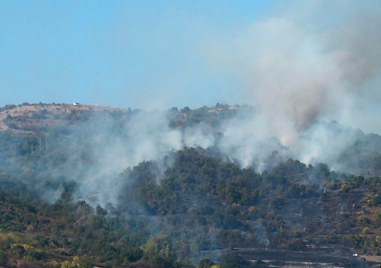 Пожарът който гореше на границата между Република Северна Македония и