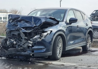 Силно затруднено е движението по пътя между Асеновград и Смолян