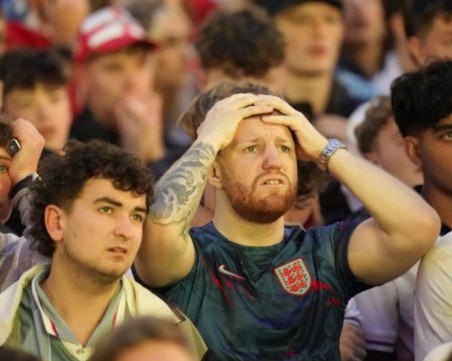Фенове на Англия се биха помежду си на финала на Евро 2024