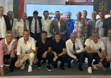 Христо Стоичков прие легендите от САЩ 94 по случай 30