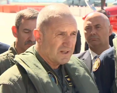 Президентът: Ще се водя от Конституцията, още тези дни ще взема решение за мандата