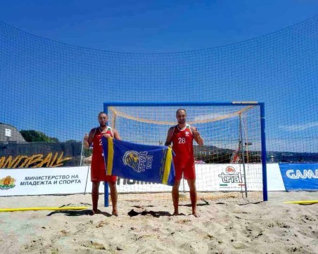 Труд посрещна с овации капитана на националите по плажен хандбал