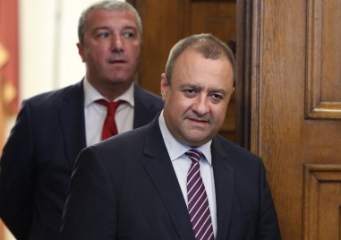 Ще отидем на разговори с ПП ДБ ще чуем какво ще