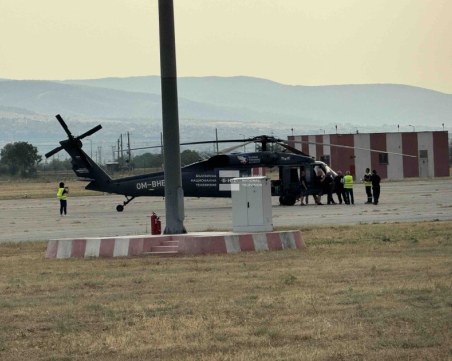 В Пловдив кацна първият от двата вертолета на Чешките военни сили