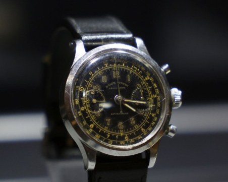 Откриха часовник, изяден от крава преди половин век