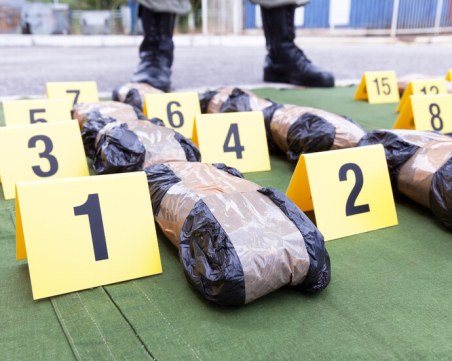 Откриха наркотици на яхта на пристанището в Царево