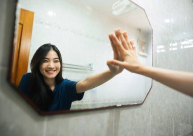 Говоренето на себе си тоест провеждането на самостоятелен разговор или