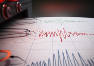 Земетресение с магнитуд 7 4 по скалата на Рихтер удари северната