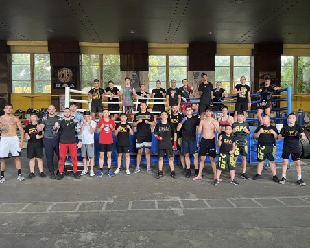 Bultras Fight Club: 200 трениращи може да останат без зала заради лична вендета! Кметът: Няма да го допусна