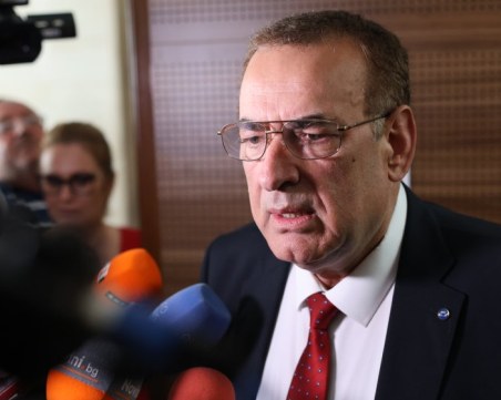 Джевдет Чакъров: Целият актив на ДПС застава зад призива на Доган за оставка на Пеевски