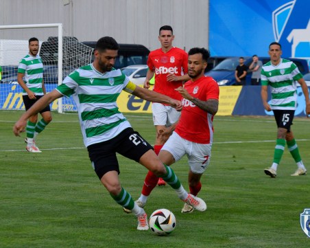 Новият сезон във футболният ни елит започна с нулево равенство във Варна