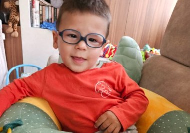 Набирането на средства за лечението на 2 годишния Любчо от Пловдив