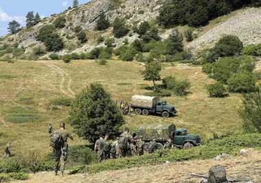 Общо 58 военнослужещи със специализирана техника и два хеликоптера участват