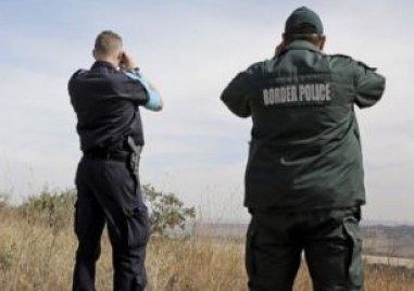 Гръцки граничар беше прострелян в корема в събота докато патрулирал