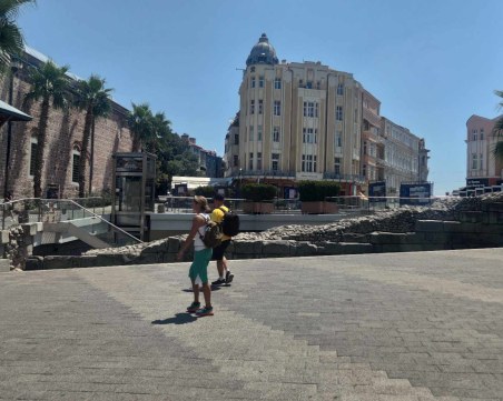 Температурите остават около 34 градуса в Пловдив, възможни са превалявания