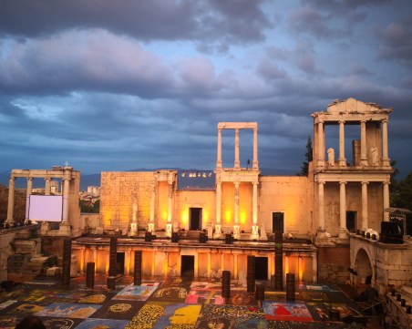 До края на юли: Hills of Rock се завръща с гръм и трясък, слушаме 40 Fingers и Грегъри Портър