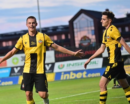 Дубълът на Ботев удари Миньор в Перник