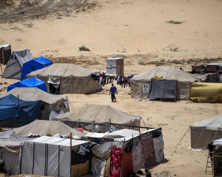 Най-малко 16 палестинци бяха убити при израелски удари край Хан Юнис