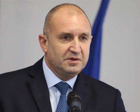 Радев връчва втория мандат днес