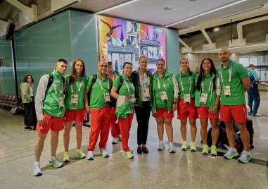 Председателят на Българския олимпийски комитет Стефка Костадинова пристигна тази сутрин