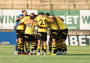 Ботев гостува на гръцкия гранд Панатинайкос в първи двубой от