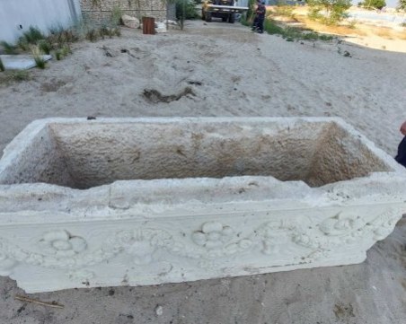 Откриха античен саркофаг на плажа край Варна