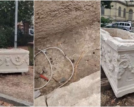 Античният саркофаг от варненския плаж бил бар в модно заведение