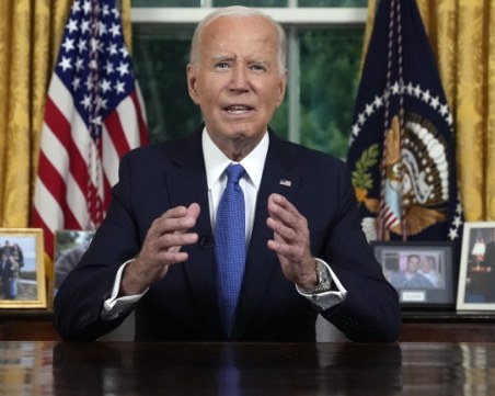 Байдън: Оттеглям се, за да защитя демокрацията