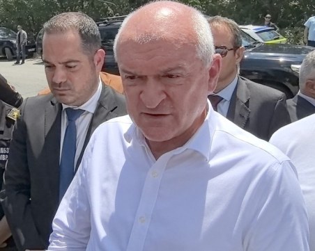 Главчев: Няма място за паника сред населението, координираме действията