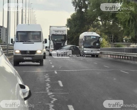 Заради катастрофа: Огромно задръстване на моста на Адата