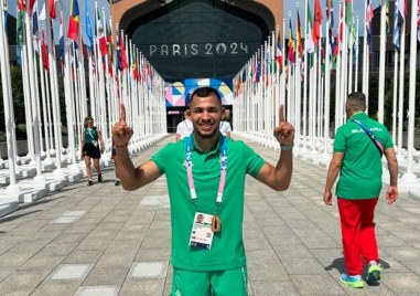 Националът на България по бокс за мъже Радослав Росенов започна