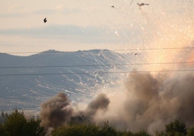 Военни ще извозят невзривените пиротехнически изделия от склада в Елин