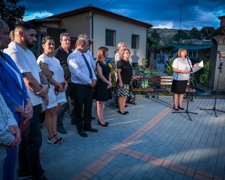 Първенец отбеляза годишнина от Съединението пред бюст-паметника на Захари Стоянов