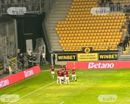 Пловдивското дерби пак без победител сред зрелищно 2:2, вратарска грешка беляза двубоя