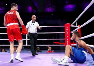 Националът на България по бокс Радослав Росенов отпадна на 1 8 финал