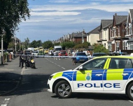 Арестуваха мъж, ранил с нож няколко души в Саутпорт