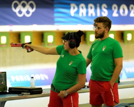 Костадинова и Киров не успяха в квалификациите на смесени двойки