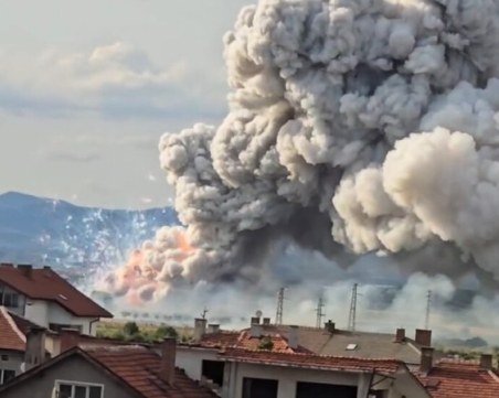 Възможно е да има остатъци от пиротехника по пътя до взривения склад в Елин Пелин