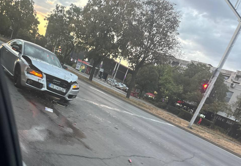 Пътен инцидент е възникнал на бул. Освобождение“ в Тракия. За