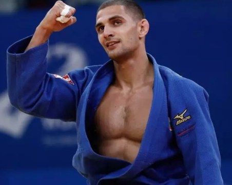 Ивайло Иванов започна с драматична победа на Олимпиадата