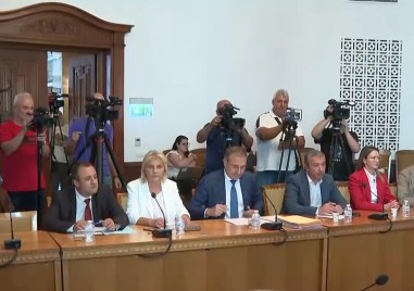 Започнаха срещите на ИТН с парламентарните групи От партията на