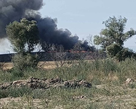 Пожар избухна в сметището край Цалапица, четири екипа огнеборци пътуват към мястото
