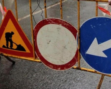 Спират движението на кръстовище в Кючука за един месец