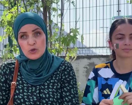 Лелята на алжирската трансбоксьорка: Тя блести като звезда и искат да я изгасят, а това боли