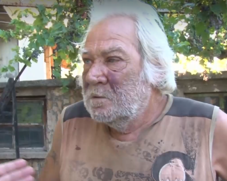 Пенсионер беше пребит пред дома му в Нова Загора