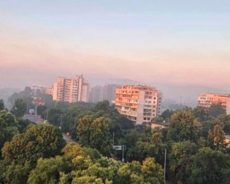 Пловдив се събуди обгазен - димна завеса и тежък въздух покриха града