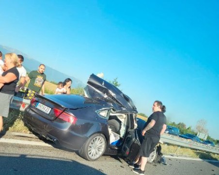 Тежка катастрофа затвори АМ 