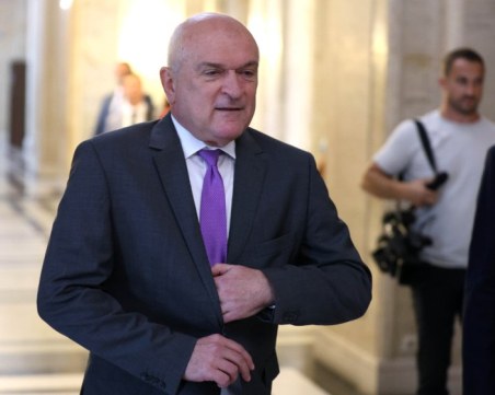 Установени са нарушения в работата на консулството ни в Битоля за придобиване на документи за българско гражданство