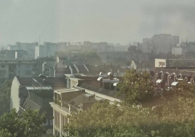 Една от двете мобилни измервателни станции за качеството на въздуха